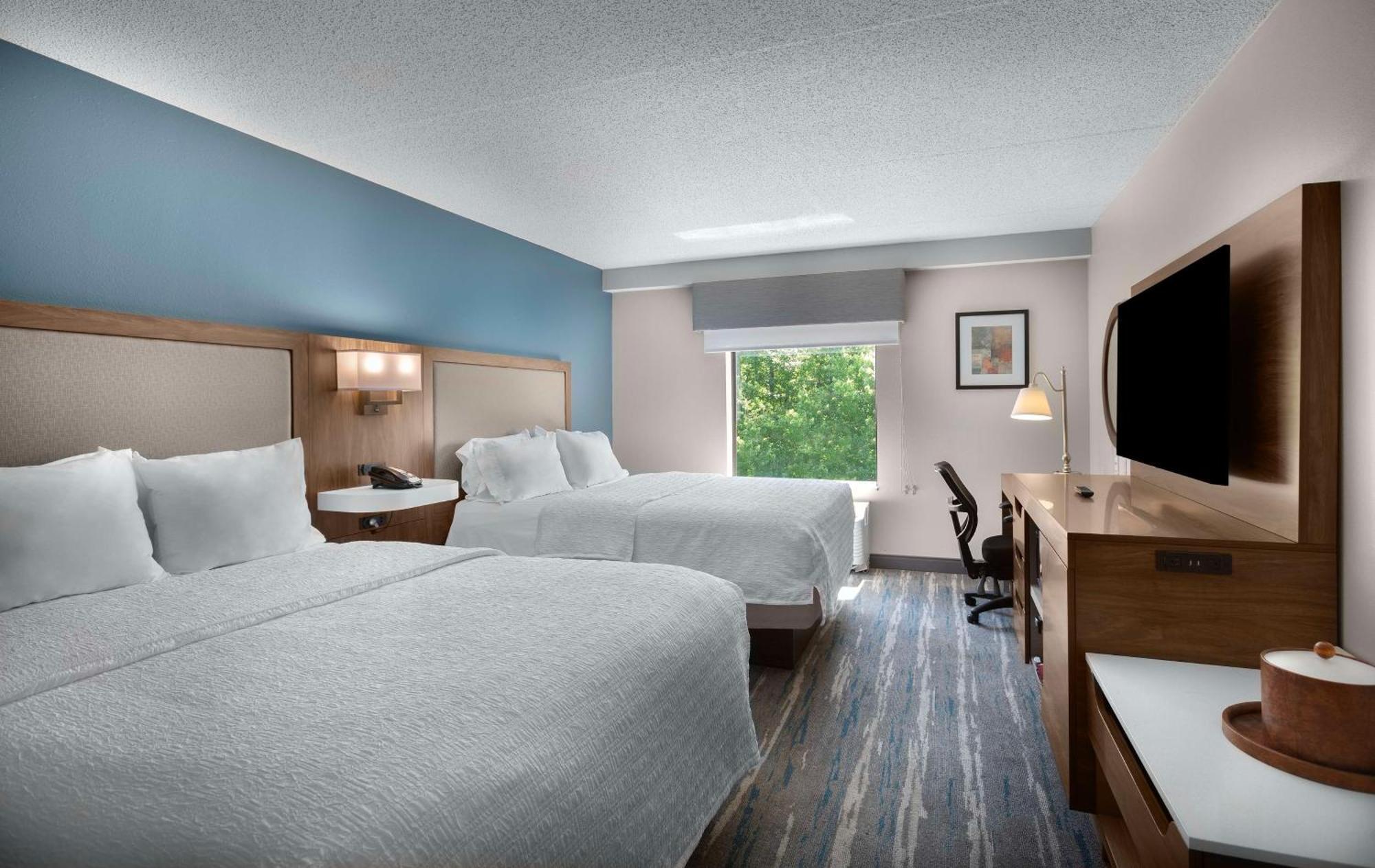 Hampton Inn Belmont At Montcross Exterior foto