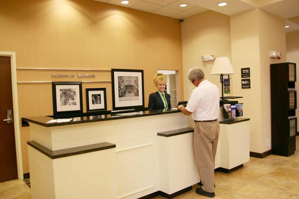 Hampton Inn Belmont At Montcross Interior foto