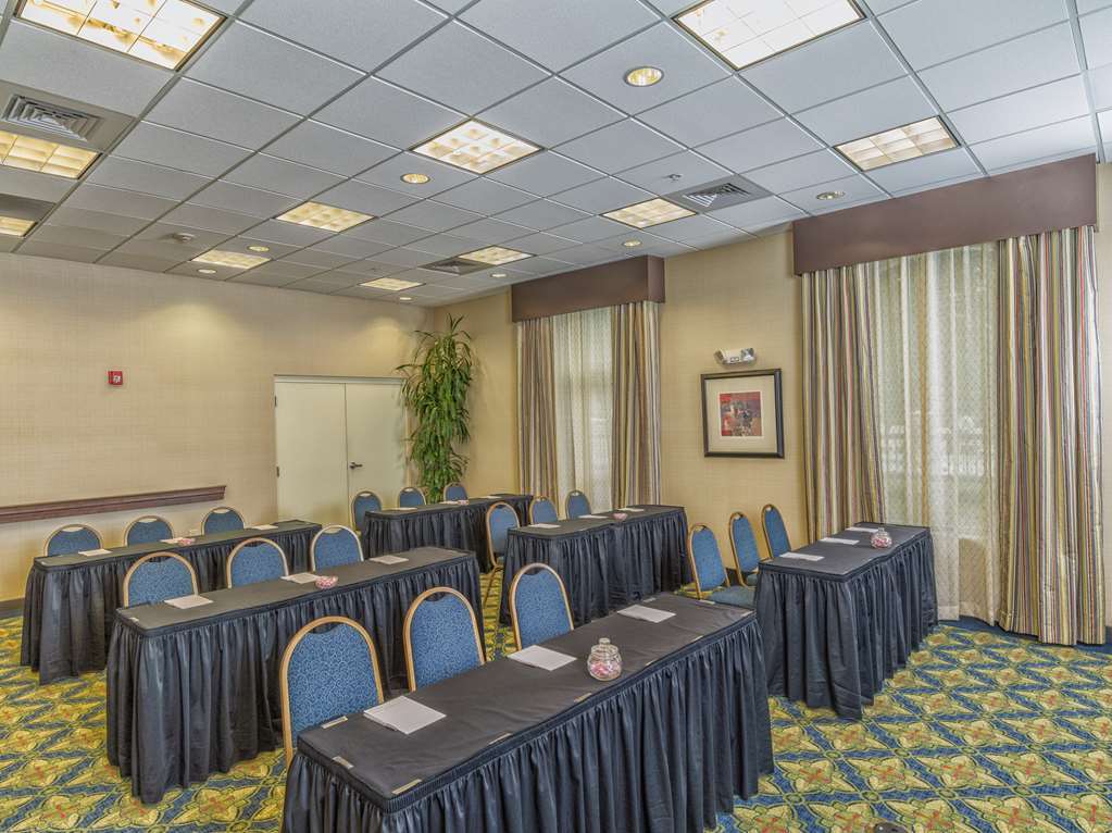 Hampton Inn Belmont At Montcross Instalações foto